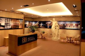 Desain Lobby Kantor yang Bakal Memanjakan Tamu dan Klien